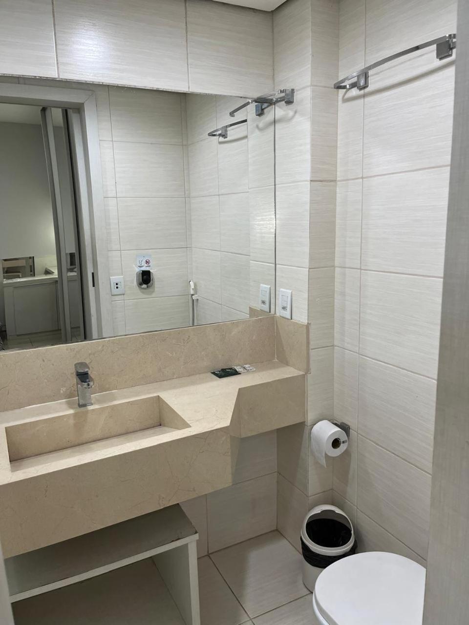 Flat Parque Arreiao 805 Apartment Goiania